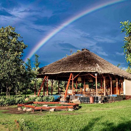 Mama Washindi Lodge Pakwach Exteriör bild