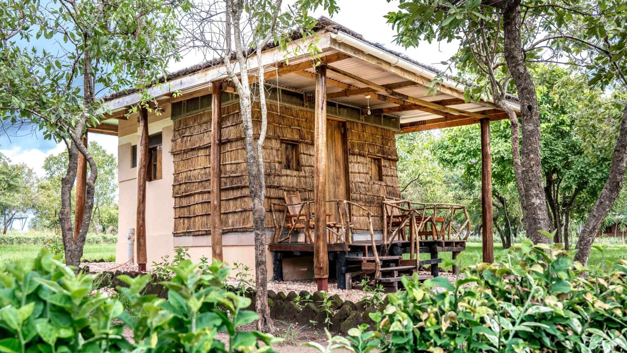 Mama Washindi Lodge Pakwach Exteriör bild